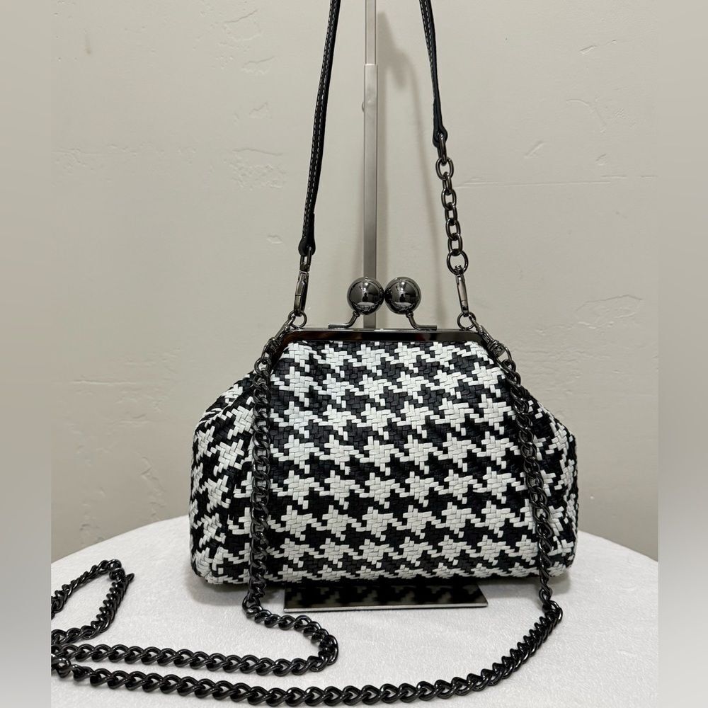 Houndstooth Woven Lambskin Kisslock Wristlet/Shoulder Bag/Crossbody